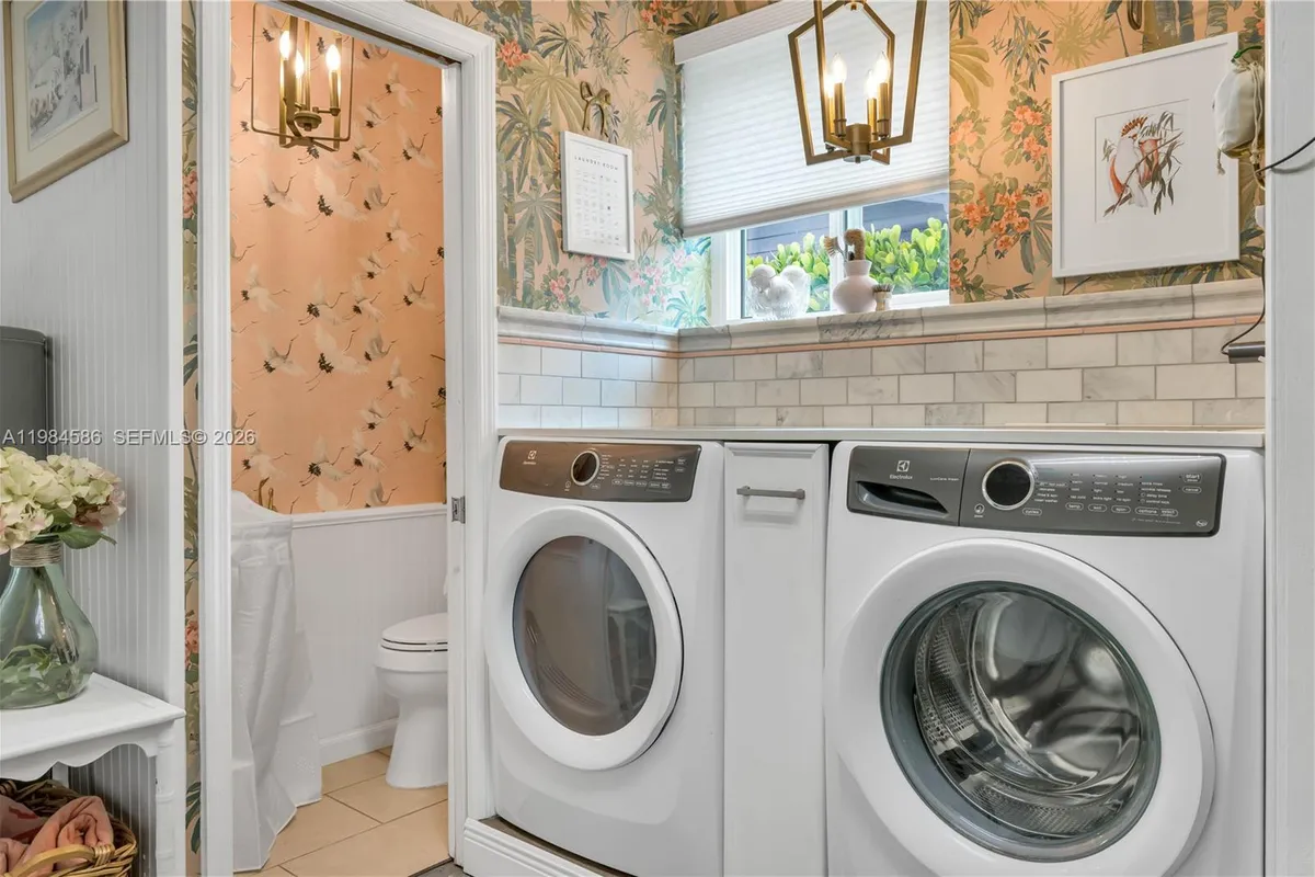 1539 Funston St, Hollywood FL 33020