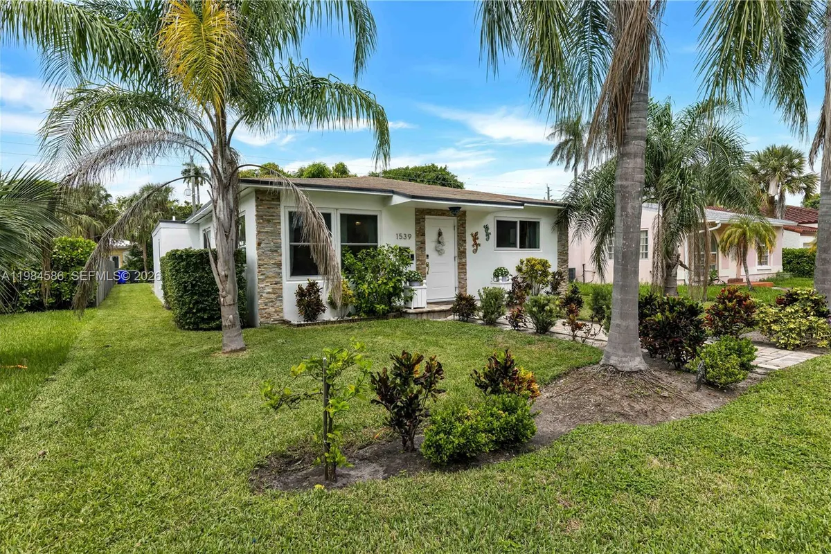 1539 Funston St, Hollywood FL 33020