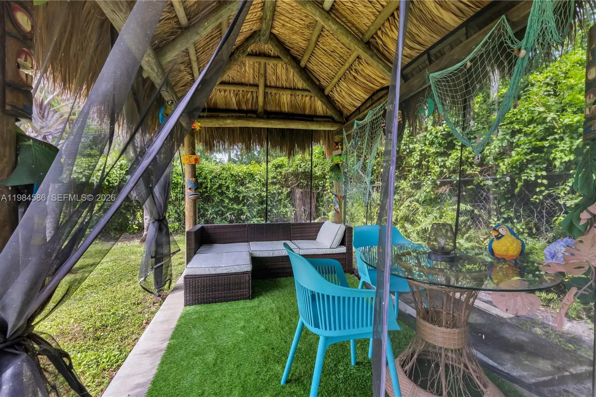 1539 Funston St, Hollywood FL 33020