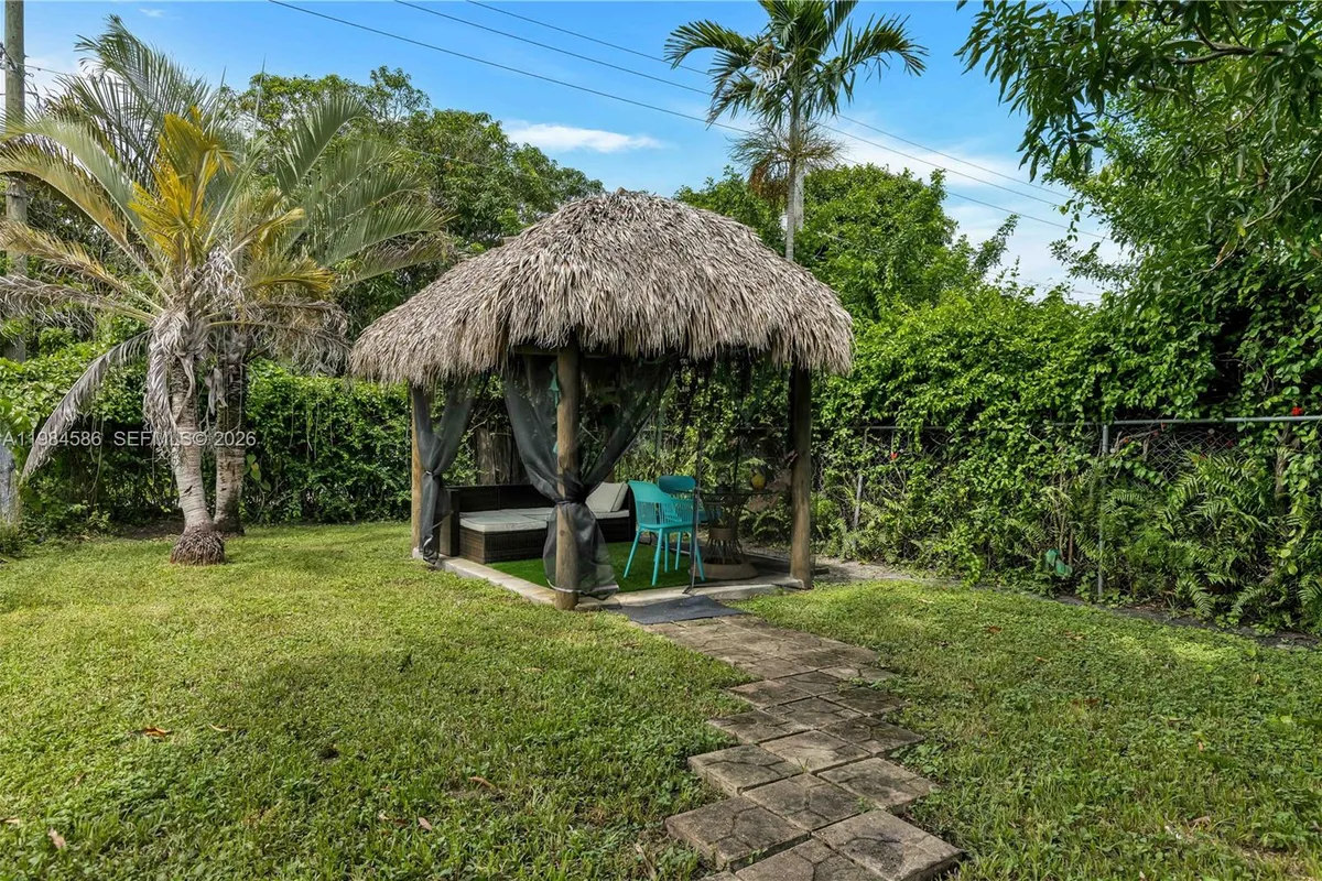 1539 Funston St, Hollywood FL 33020