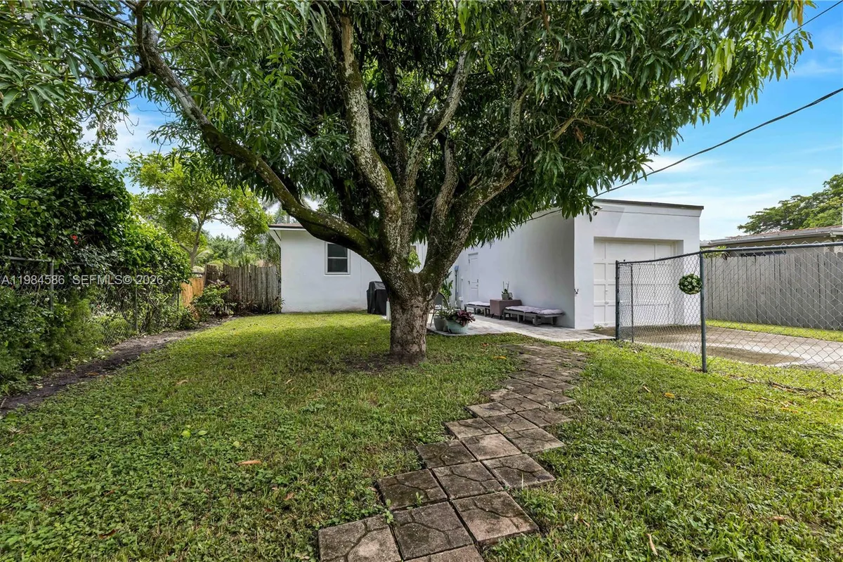 1539 Funston St, Hollywood FL 33020