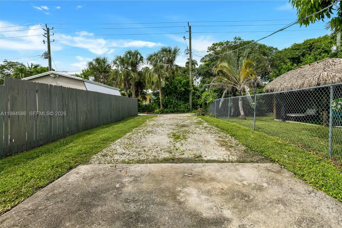 1539 Funston St, Hollywood FL 33020