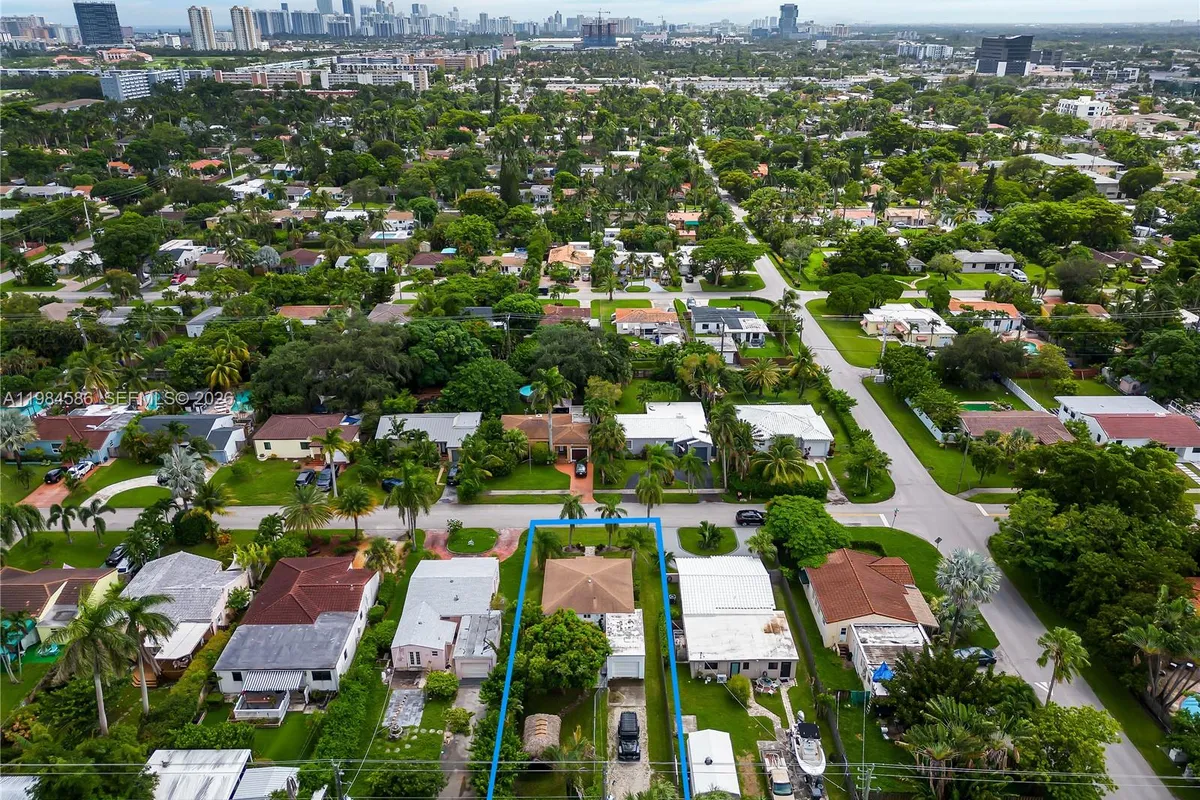 1539 Funston St, Hollywood FL 33020