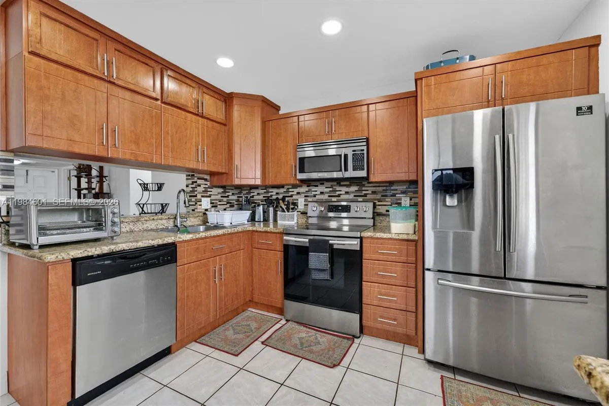 889 Hamilton Dr # 889L, Homestead FL 33034