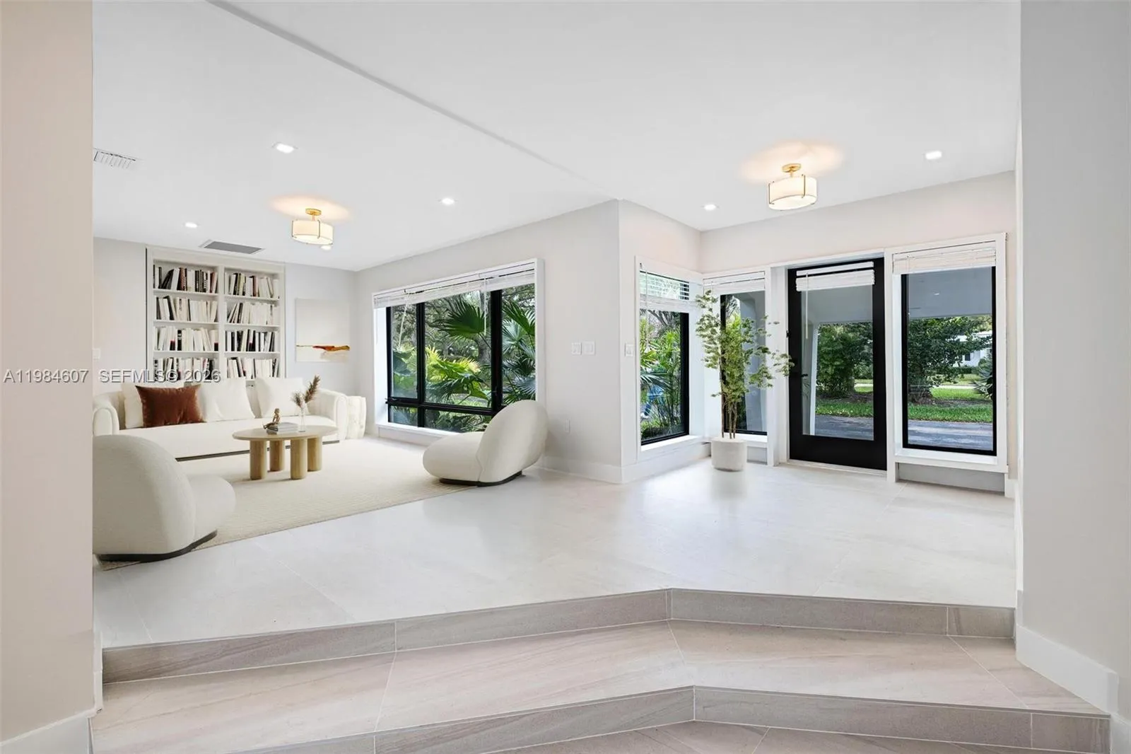 6220 SW 123rd Ter, Pinecrest FL 33156