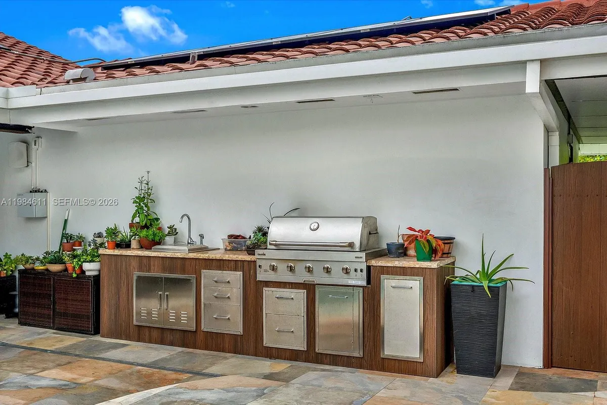 10126 SW 93rd Pl, Miami FL 33176