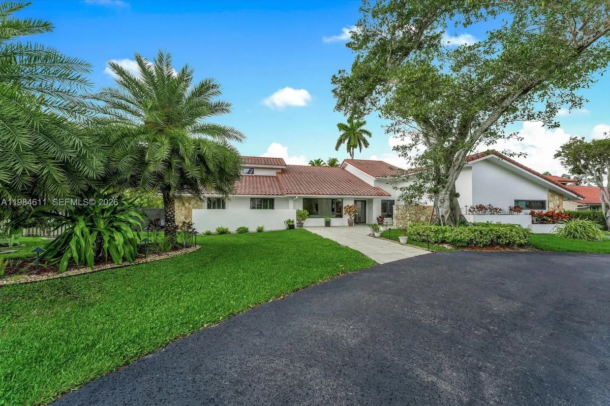 10126 SW 93rd Pl, Miami FL 33176