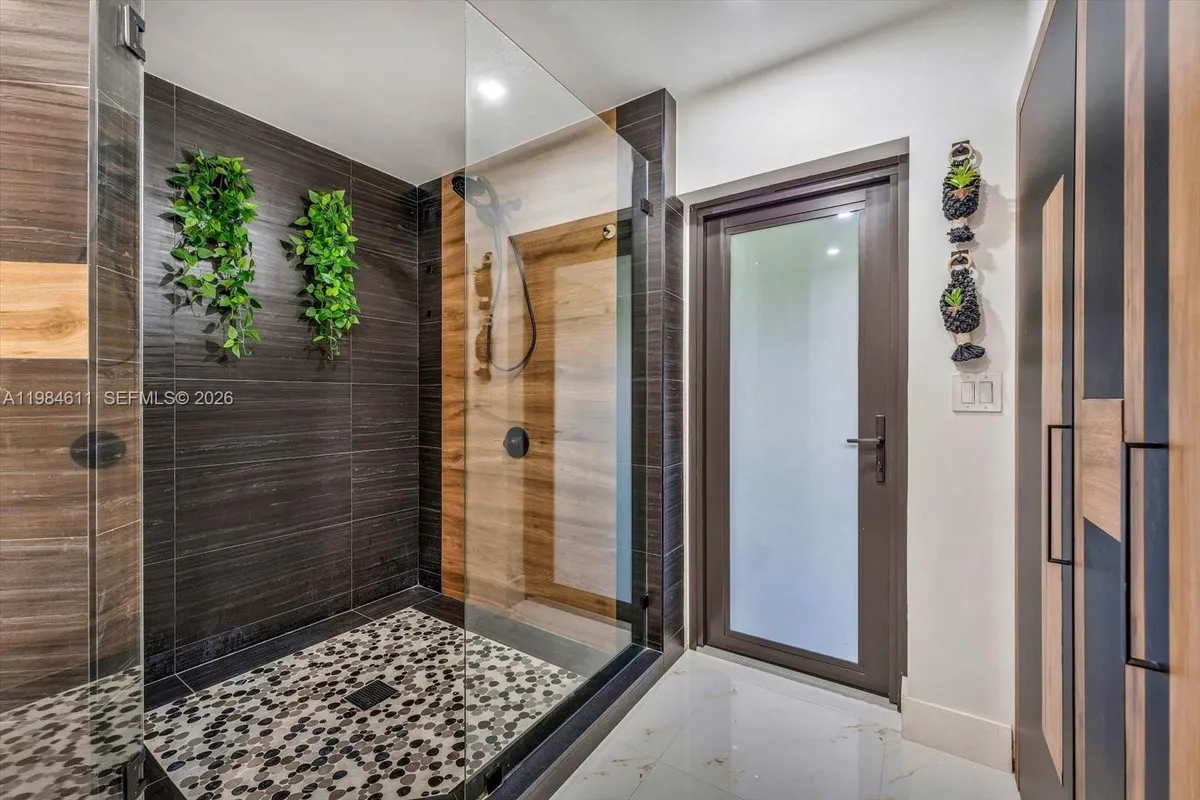 10126 SW 93rd Pl, Miami FL 33176