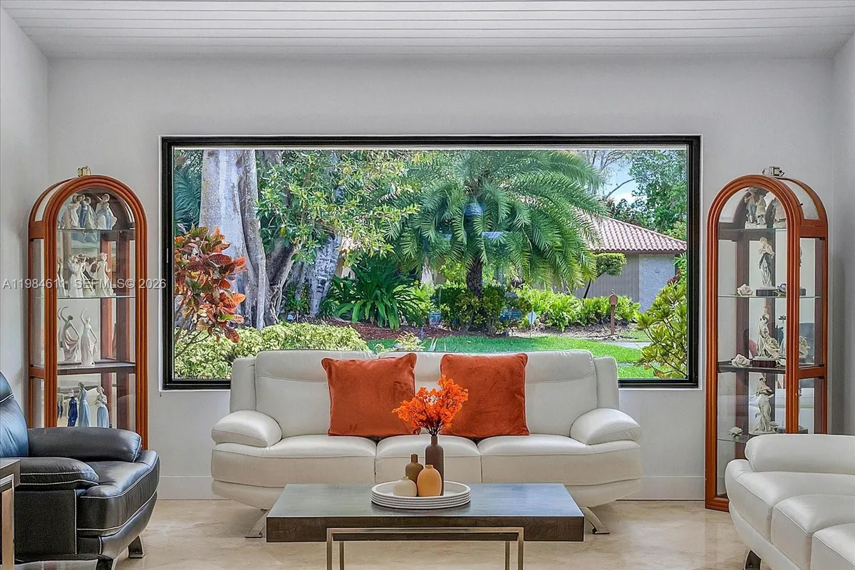 10126 SW 93rd Pl, Miami FL 33176