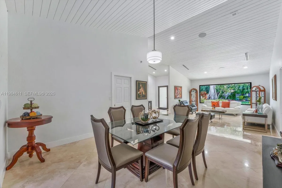 10126 SW 93rd Pl, Miami FL 33176