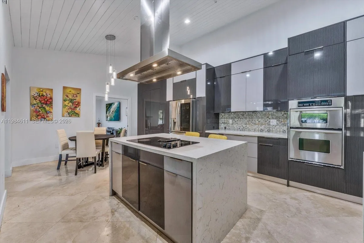 10126 SW 93rd Pl, Miami FL 33176