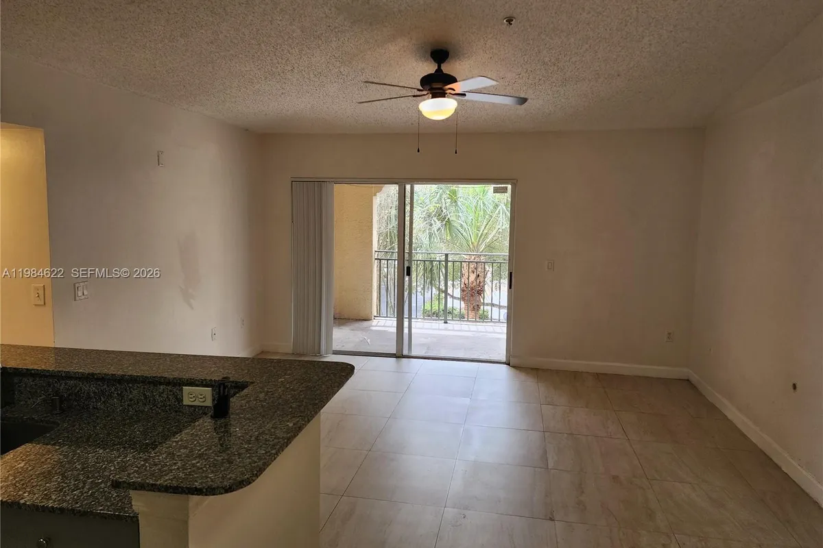 2451 Centergate Dr # 301, Miramar FL 33025