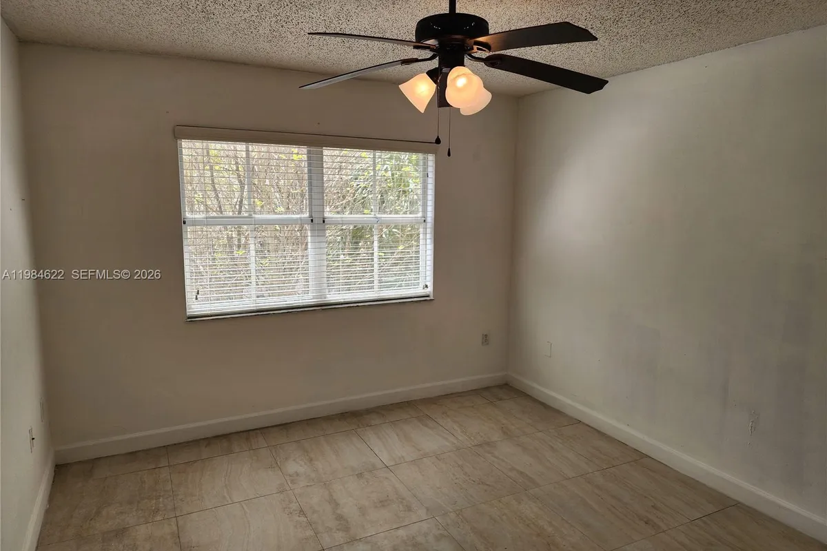 2451 Centergate Dr # 301, Miramar FL 33025