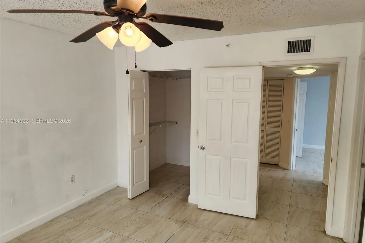 2451 Centergate Dr # 301, Miramar FL 33025