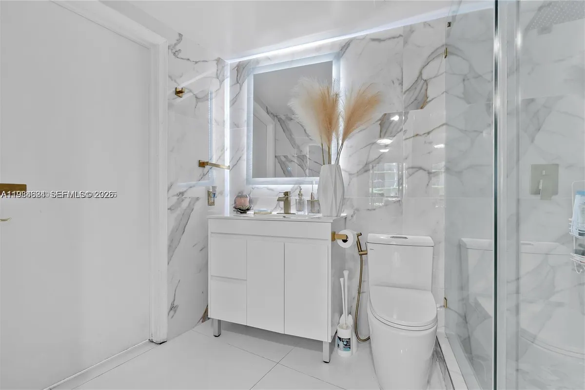 1750 N Bayshore Dr # 1709, Miami FL 33132