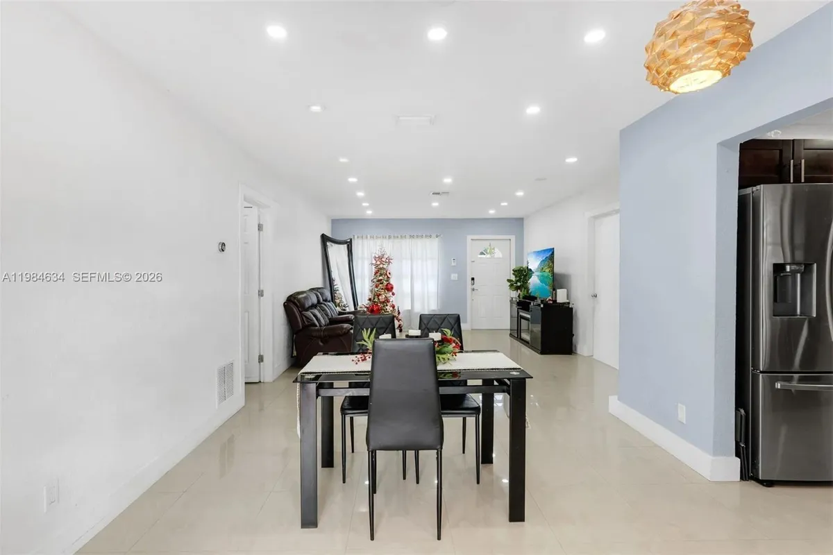 1820 N 27th Ave, Hollywood FL 33020