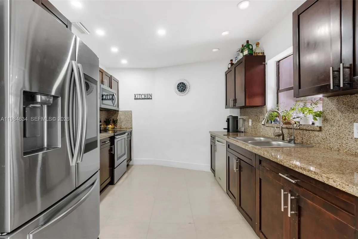 1820 N 27th Ave, Hollywood FL 33020