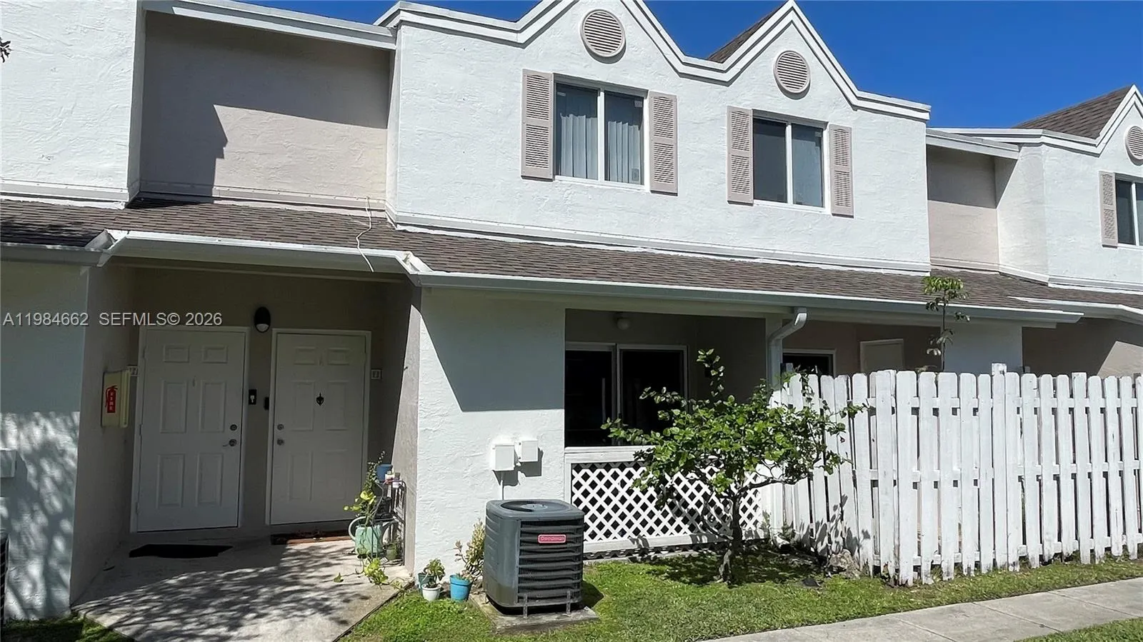 17505 NW 67th Pl # 11, Hialeah FL 33015