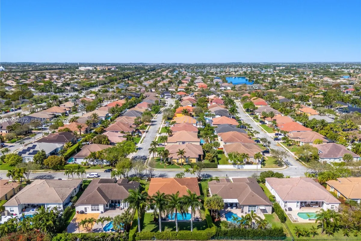 1479 SW 159th Ter, Pembroke Pines FL 33027