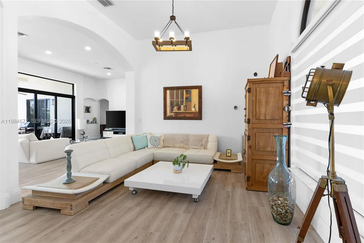 1479 SW 159th Ter, Pembroke Pines FL 33027