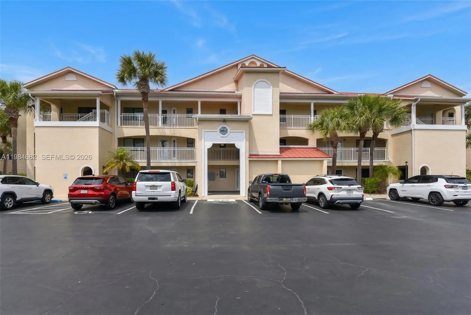 452 Bouchelle Drive # 303, New Smyrna Beach FL 32169