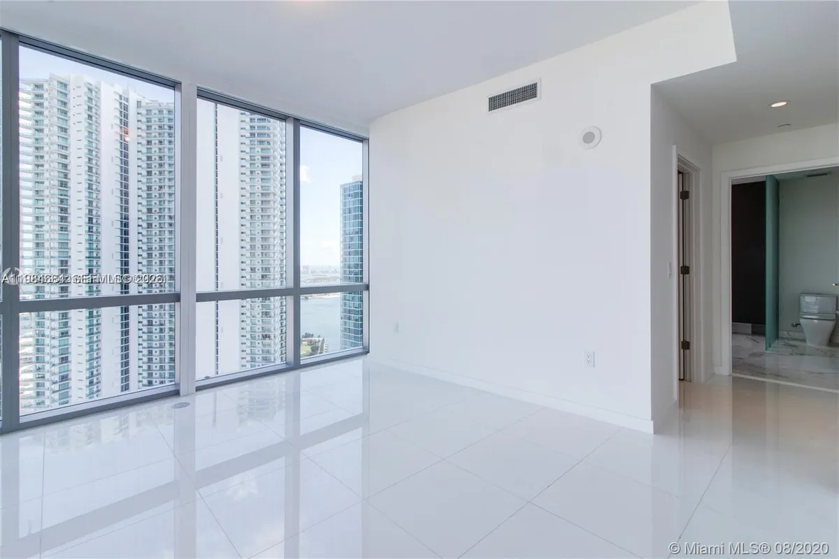 851 NE 1st Ave # 3601, Miami FL 33132