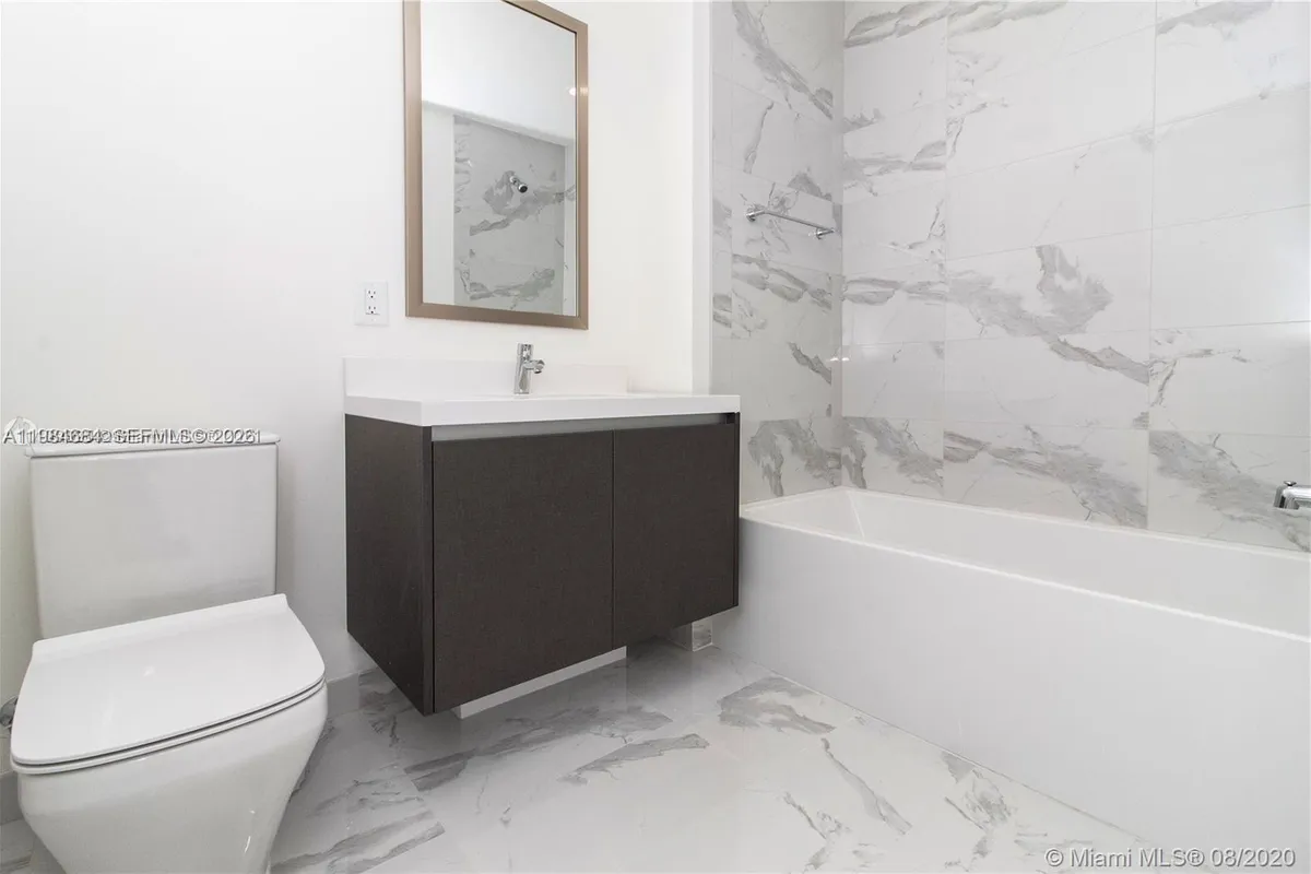 851 NE 1st Ave # 3601, Miami FL 33132