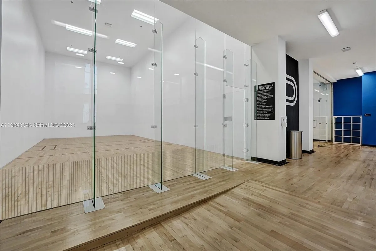 851 NE 1st Ave # 3601, Miami FL 33132