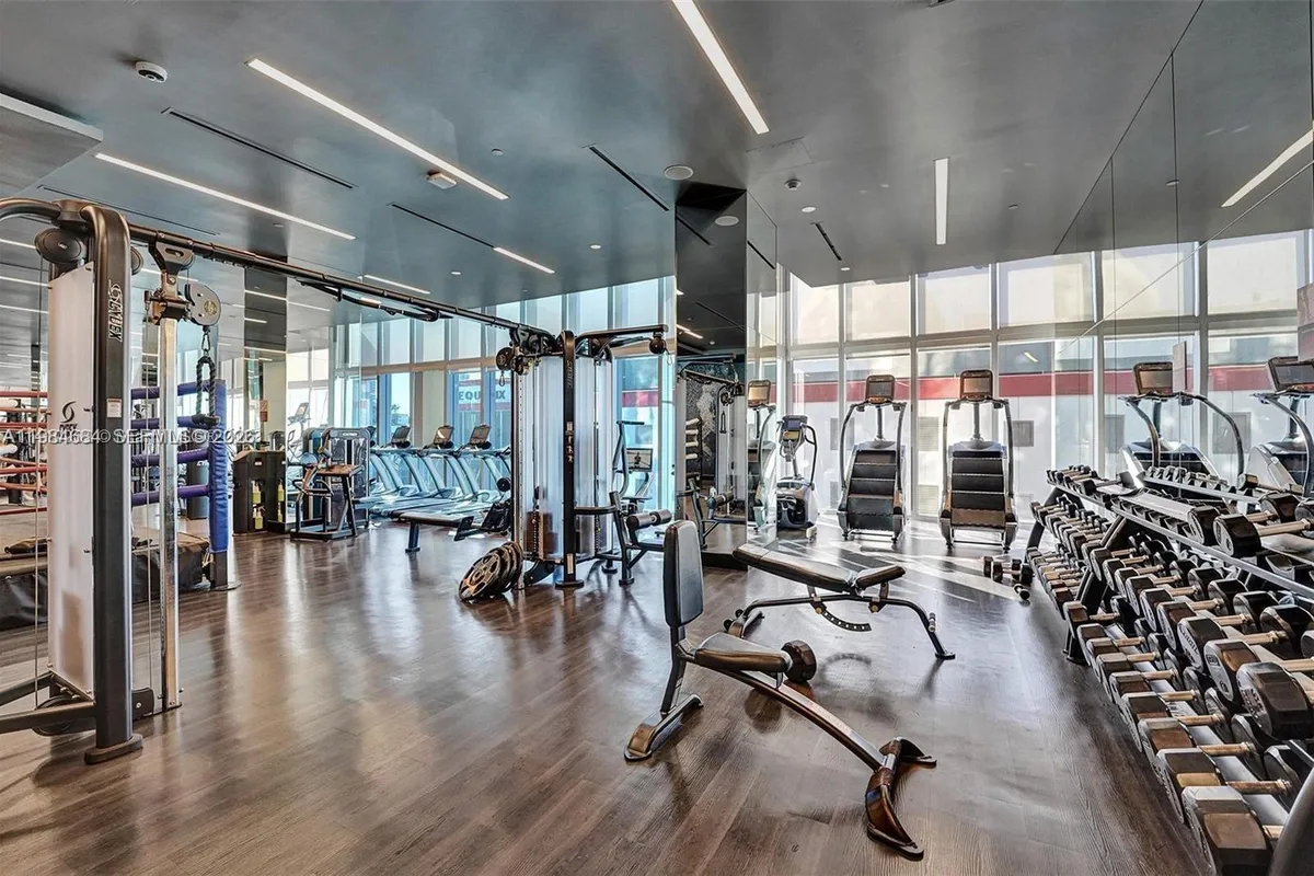 851 NE 1st Ave # 3601, Miami FL 33132