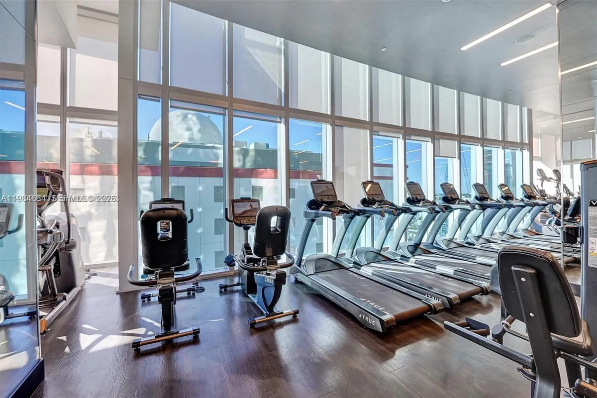 851 NE 1st Ave # 3601, Miami FL 33132