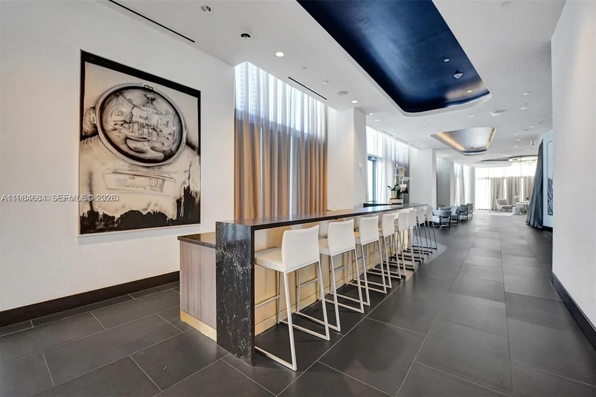 851 NE 1st Ave # 3601, Miami FL 33132