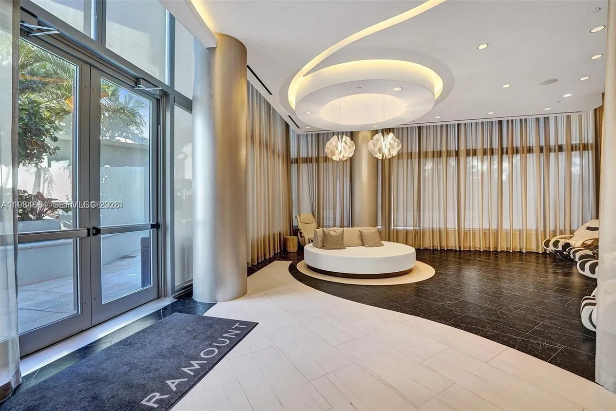 851 NE 1st Ave # 3601, Miami FL 33132