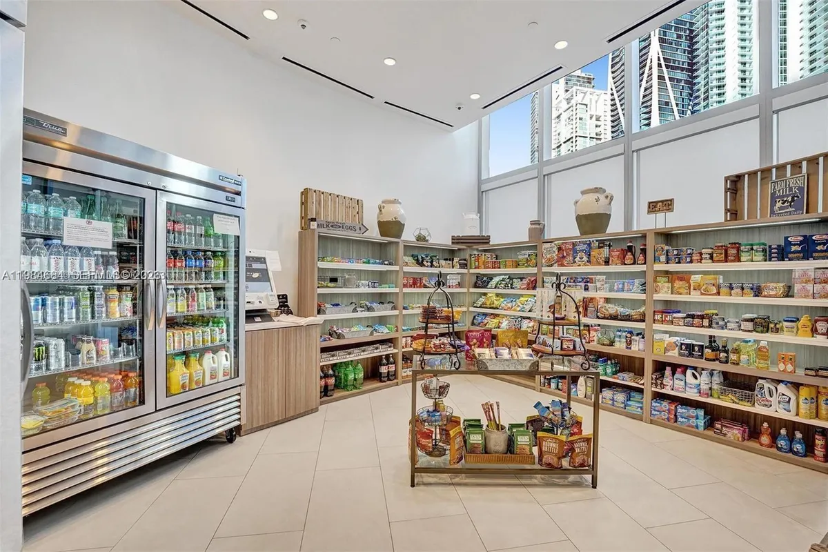 851 NE 1st Ave # 3601, Miami FL 33132