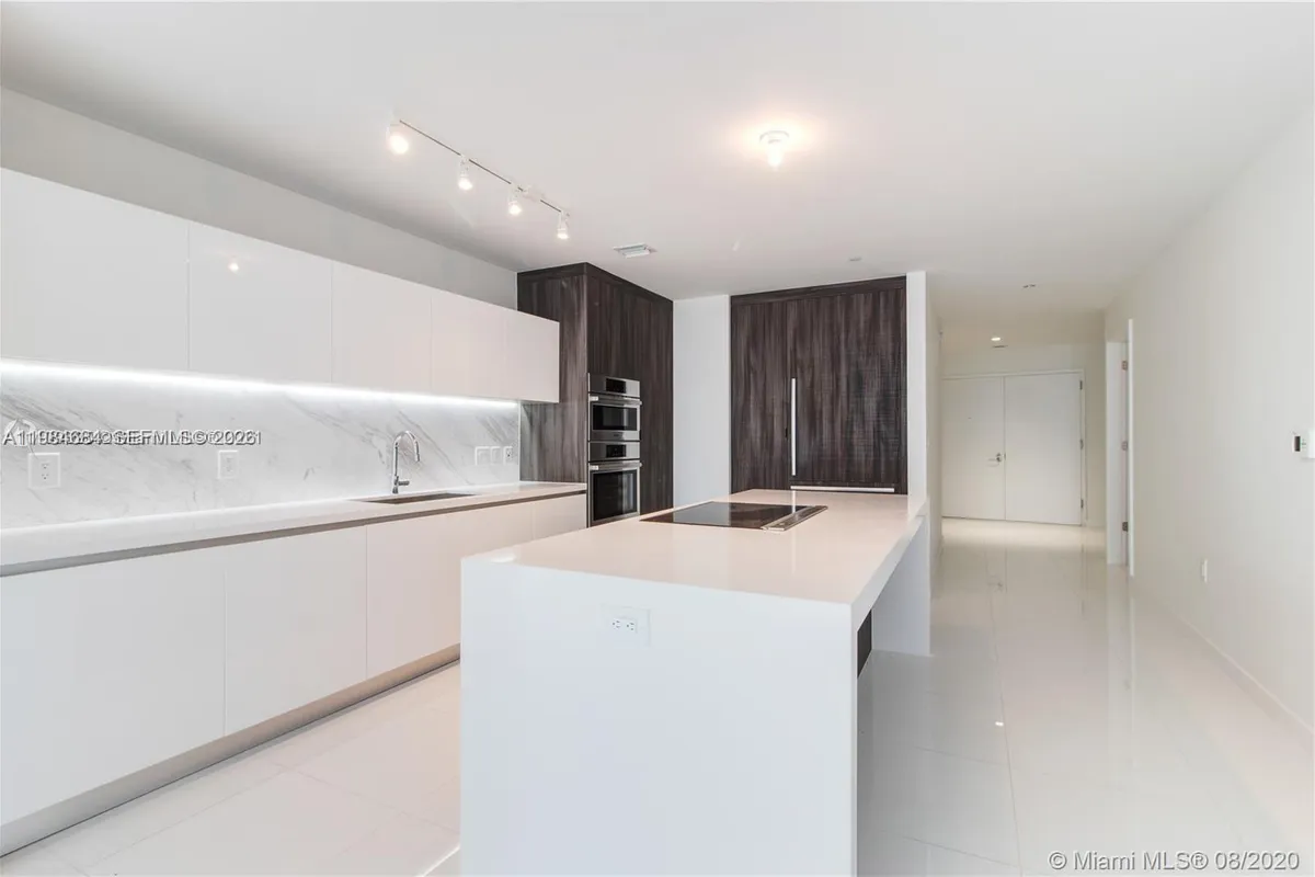 851 NE 1st Ave # 3601, Miami FL 33132