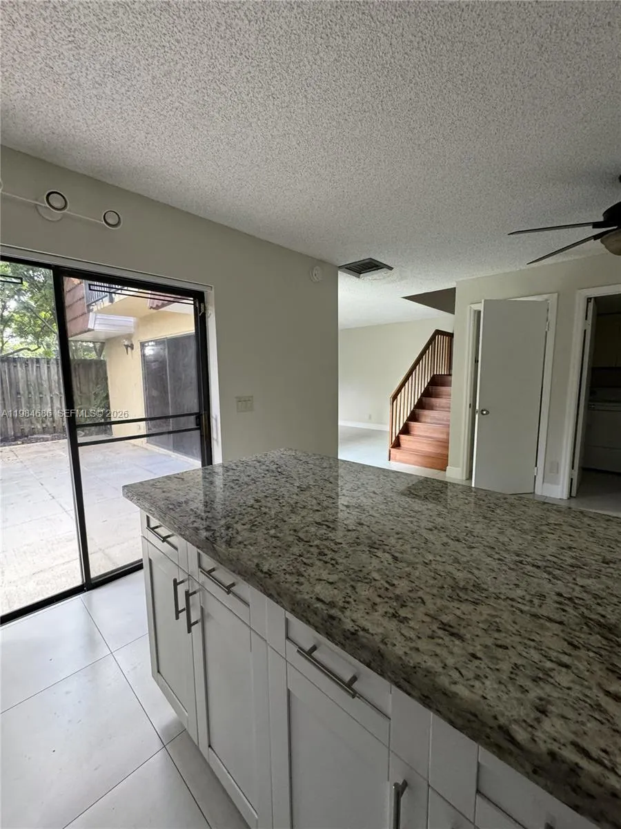 716 NW 98th Way, Plantation FL 33324