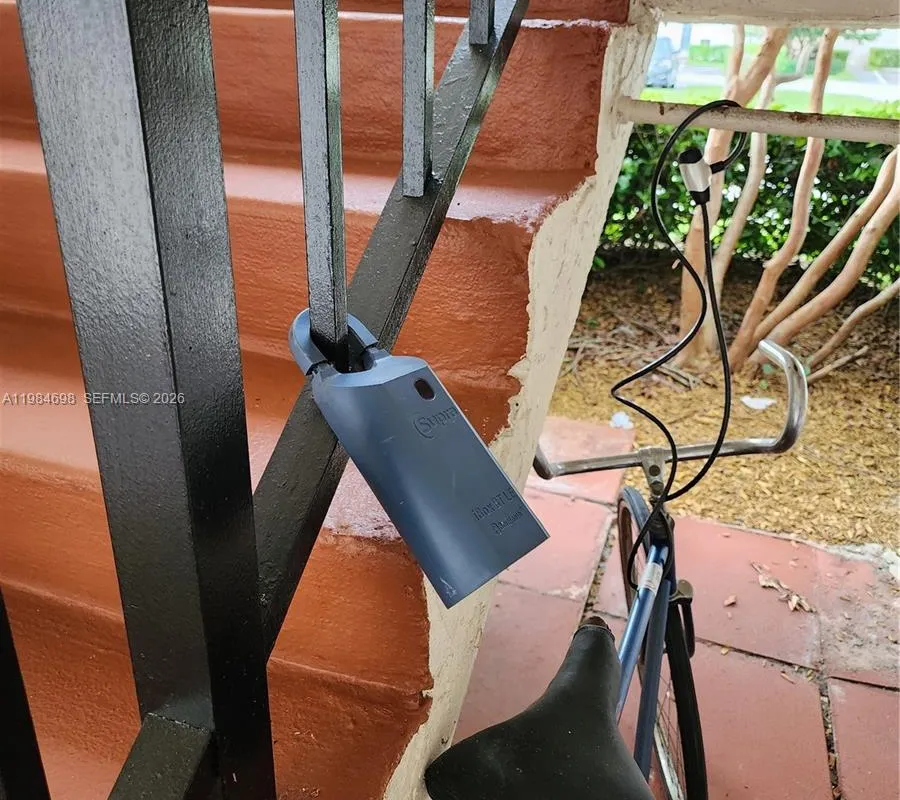 681 S Hollybrook Dr # 110, Pembroke Pines FL 33025