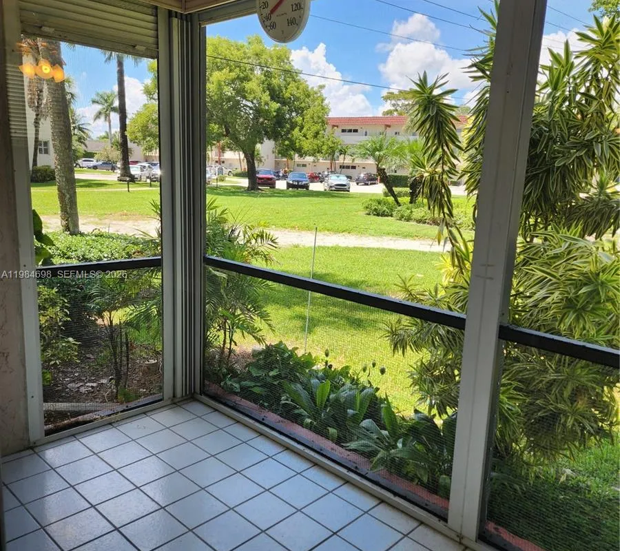 681 S Hollybrook Dr # 110, Pembroke Pines FL 33025