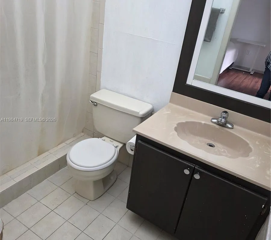 8065 SW 107th Ave # 202, Miami FL 33173