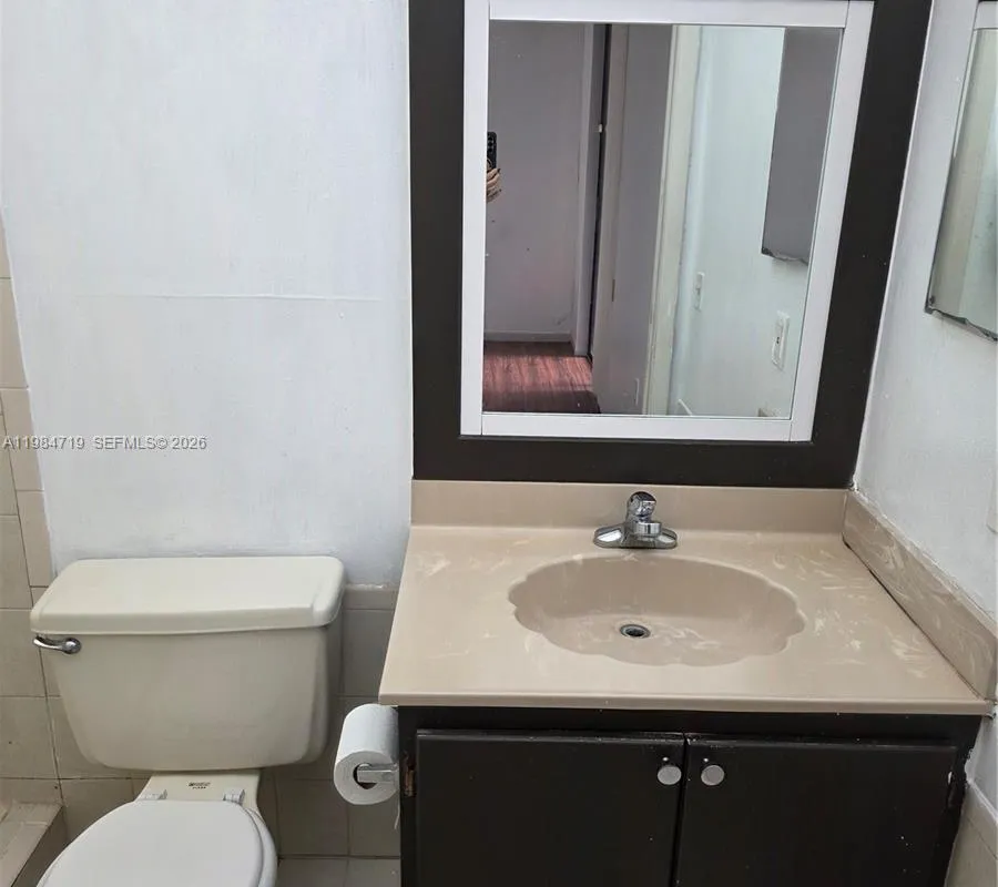 8065 SW 107th Ave # 202, Miami FL 33173