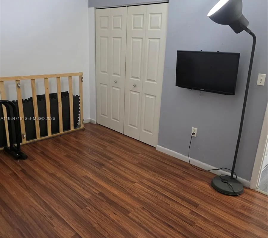 8065 SW 107th Ave # 202, Miami FL 33173