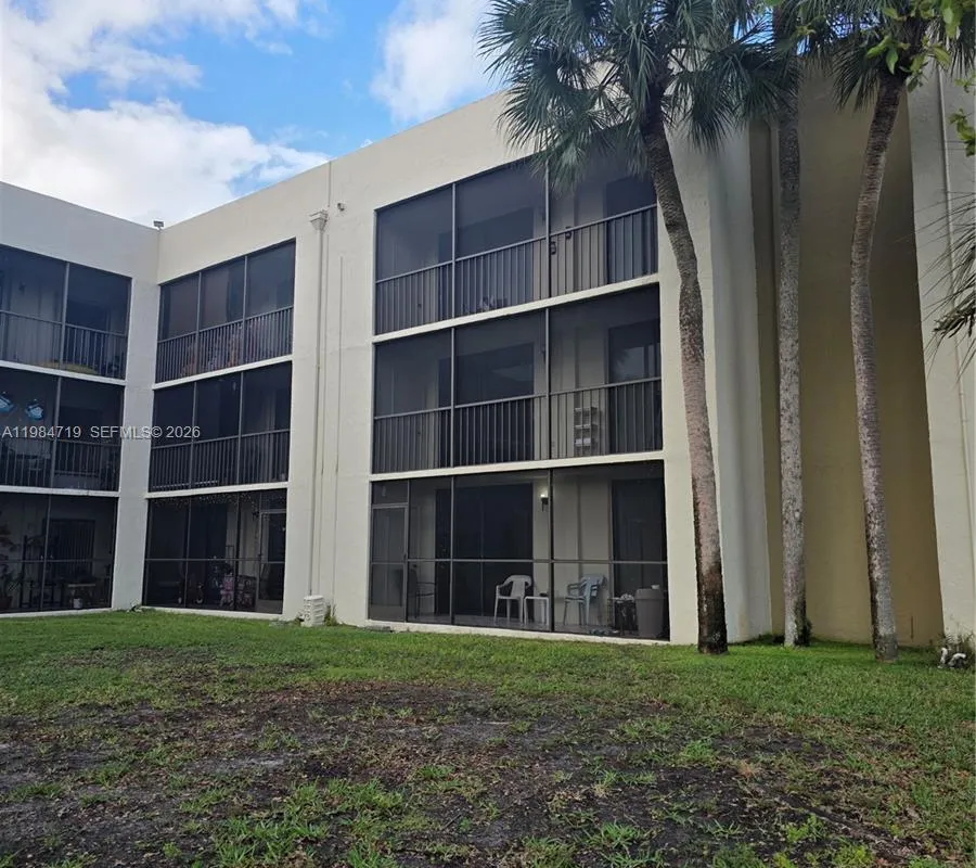 8065 SW 107th Ave # 202, Miami FL 33173