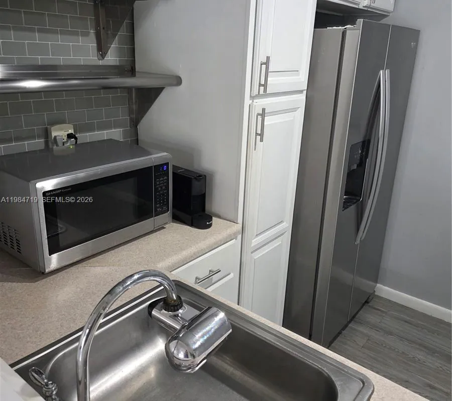 8065 SW 107th Ave # 202, Miami FL 33173