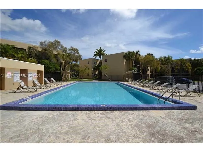 8065 SW 107th Ave # 202, Miami FL 33173