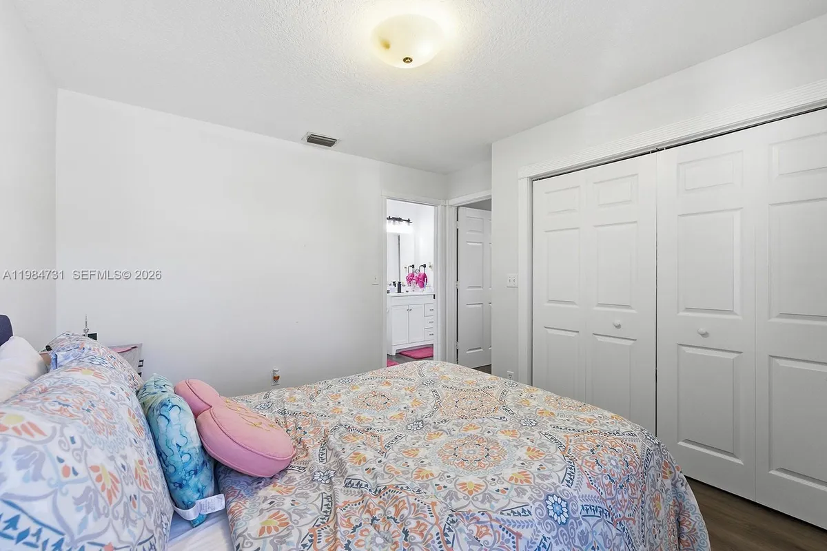 3810 NW 23rd Pl, Coconut Creek FL 33066