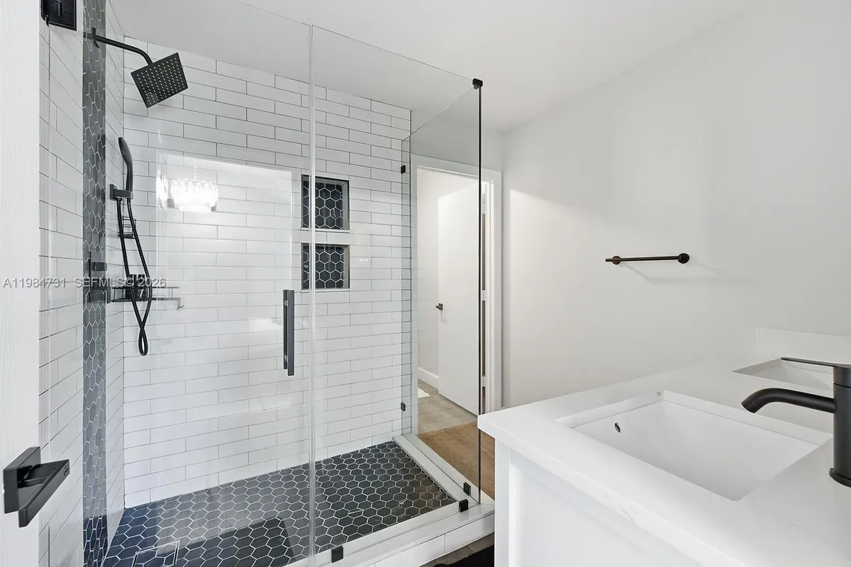 3810 NW 23rd Pl, Coconut Creek FL 33066