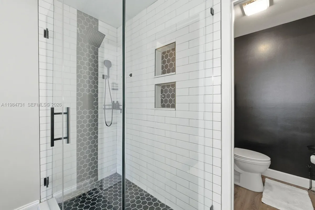 3810 NW 23rd Pl, Coconut Creek FL 33066