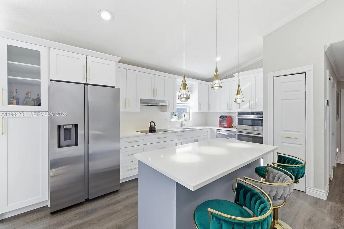 3810 NW 23rd Pl, Coconut Creek FL 33066