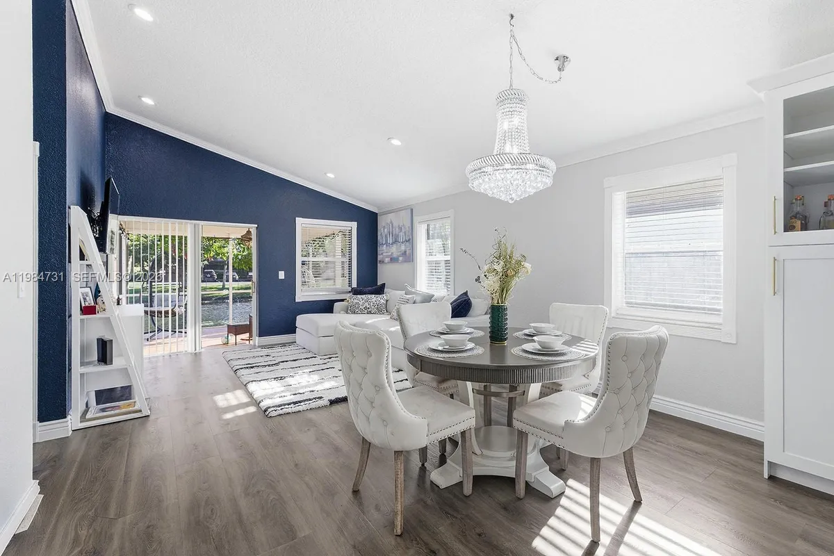 3810 NW 23rd Pl, Coconut Creek FL 33066