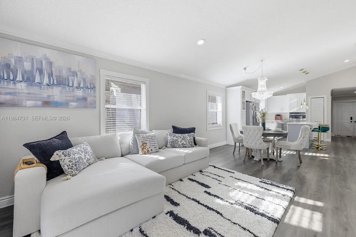 3810 NW 23rd Pl, Coconut Creek FL 33066