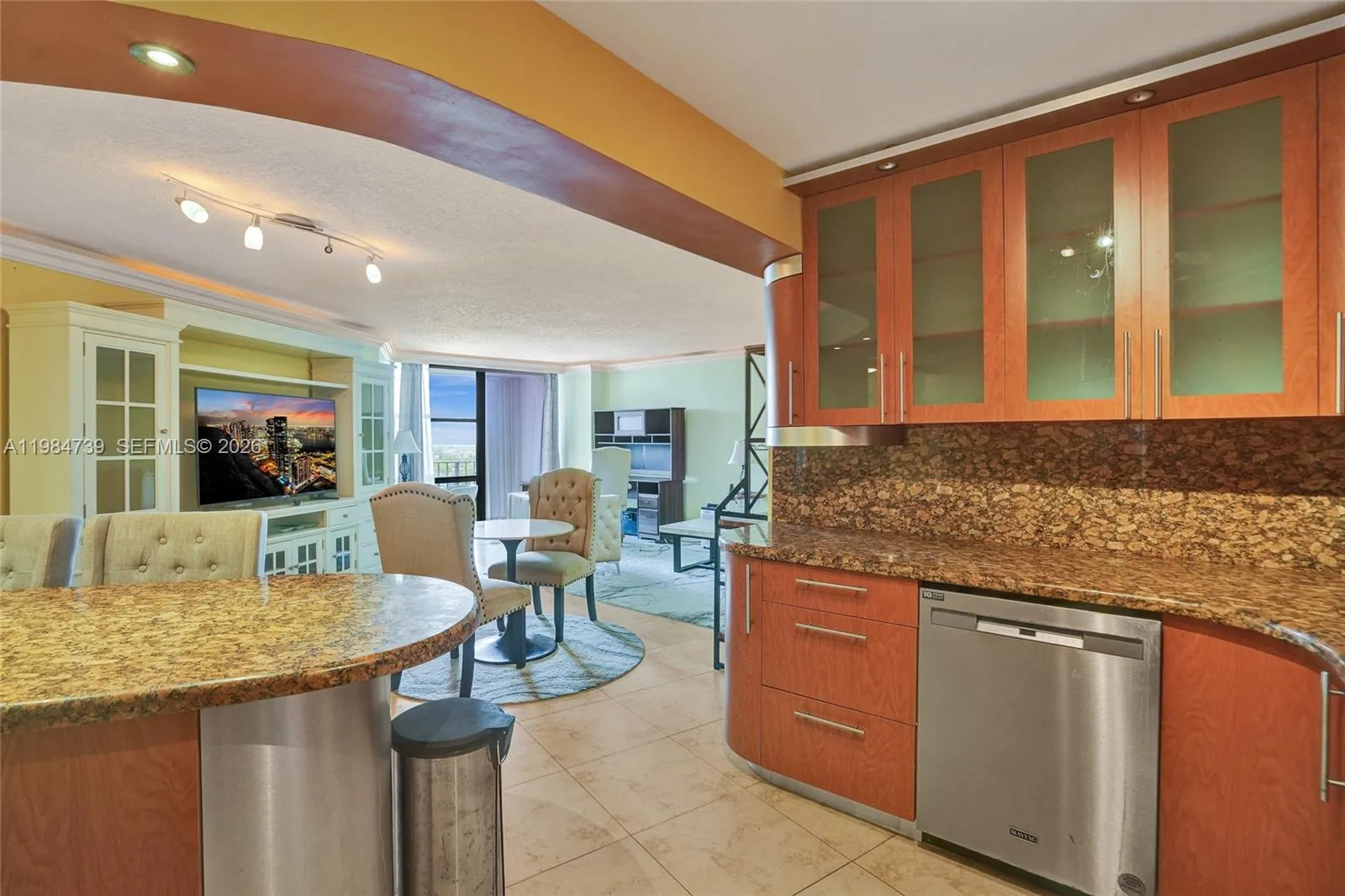 800 Parkview Dr # 911, Hallandale Beach FL 33009